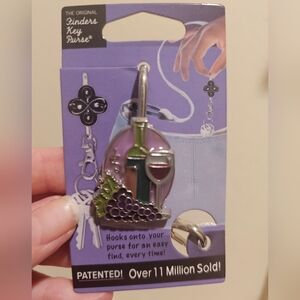Wine and Grapes Design Keyholder